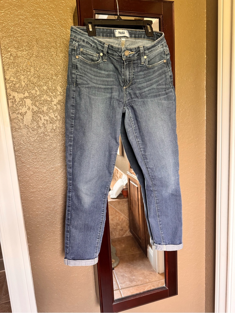 PAIGE Women's Blue Cropped Jeans